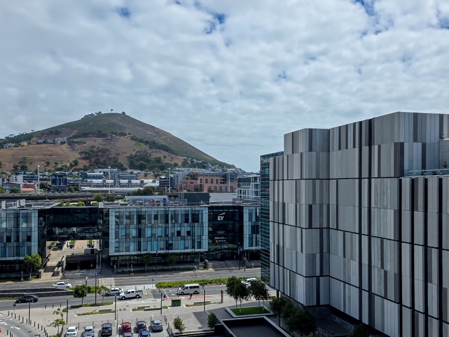 2 Bedroom Property for Sale in Foreshore Western Cape